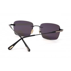 Cолнцезащитные очки TOM FORD FT1354 01A SMOKE Cолнцезащитные очки TOM FORD FT1354 01A SMOKE