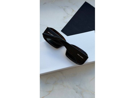 Солнцезащитные очки Saint Laurent SL 809 002